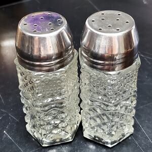 Anchor Hocking Wexford Salt & Pepper Shakers Vtg Diamond Point Clear Glass 8"